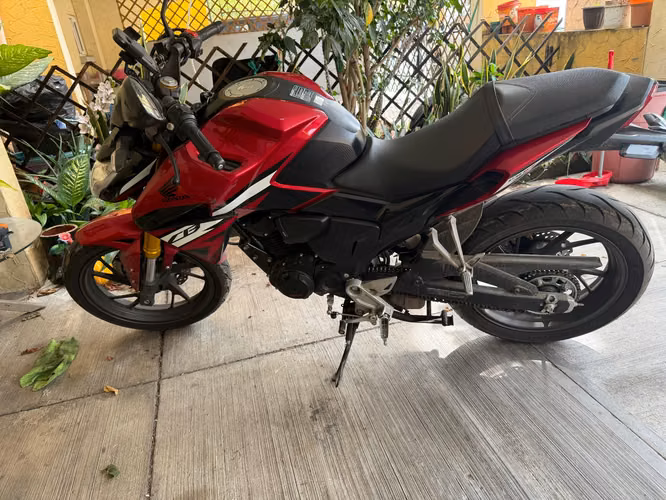 Honda cb190r 