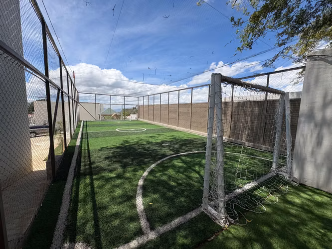 Casa en renta Condado Santa Elena CAES km 25