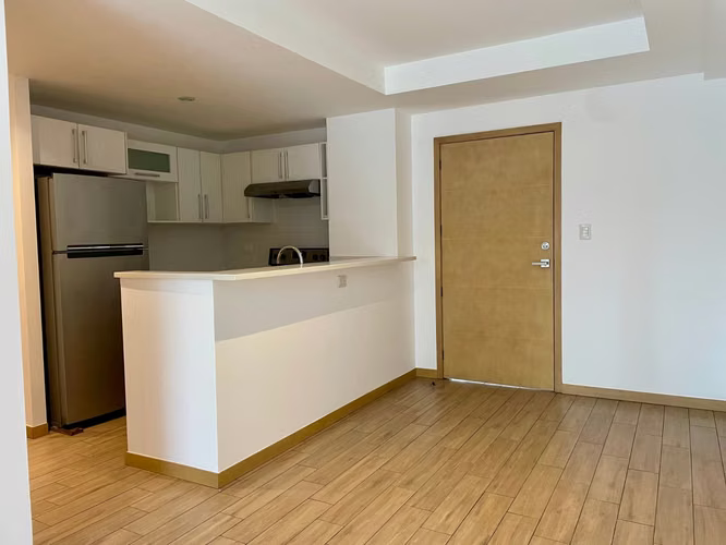 Apartamento de 2 Habitaciones en zona 10 Boulevard Los Próceres