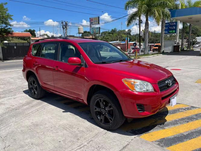 2010 TOYOTA RAV4 4X4 RECIEN INGRESADA !! - Imagen 2