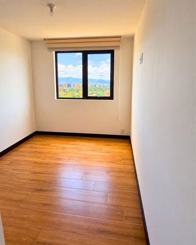APARTAMENTO EN RENTA ZONA 15  EN NIVEL ALTO - Miniatura 5