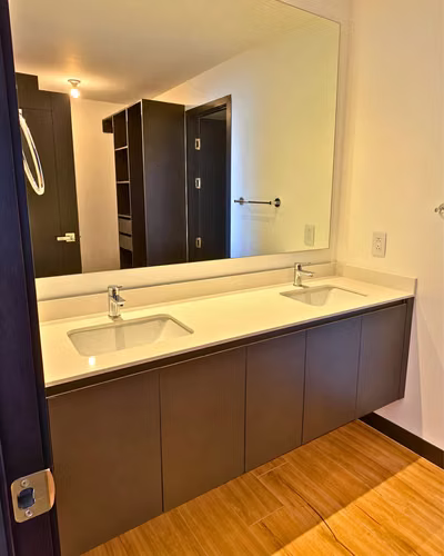 APARTAMENTO EN RENTA ZONA 15  EN NIVEL ALTO - Miniatura 3