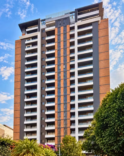 APARTAMENTO EN RENTA ZONA 15  EN NIVEL ALTO