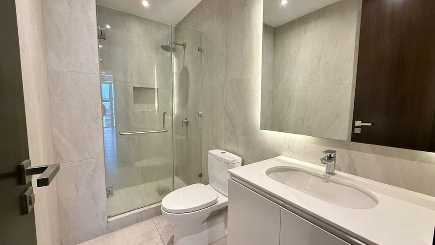 RENTA DE APARTAMENTO EN EDIFICIO VASANTA, ZONA 10 - Imagen 8