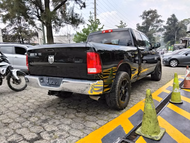 Dodge ram 1500 turbo diesel 2016 - Imagen 4