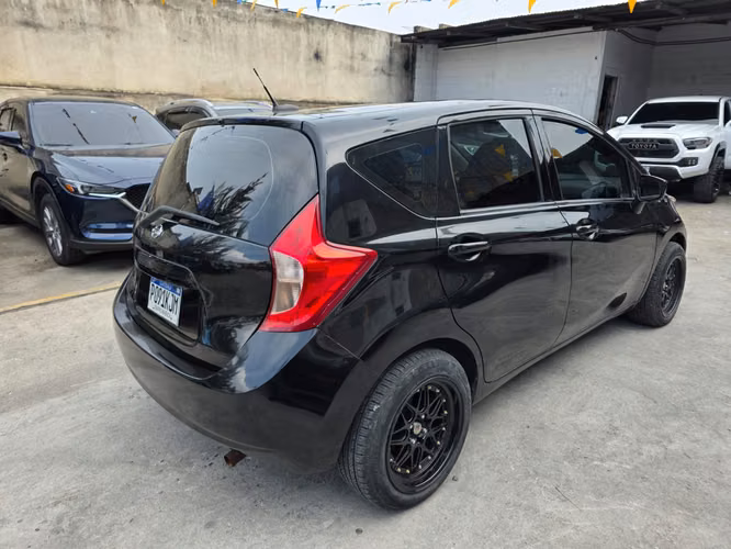 Nissna versa automático 2015 - Imagen 7