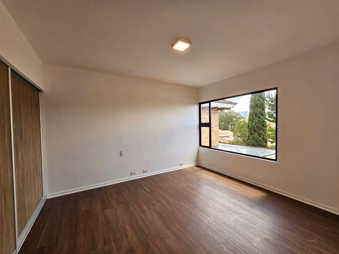 AMPLIA CASA EN RENTA EN ELGIN 2, ZONA 13, BALCOIN - Imagen 11