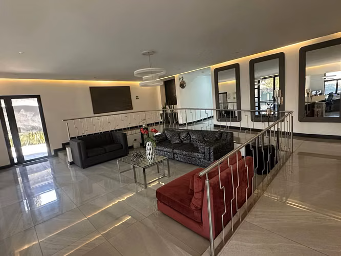 Renta de Apartamento Amueblado en Edificio Fontainebleau – Zona 15 - Imagen 8