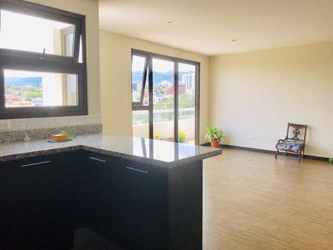 Zona 15, Rento Apartamento Muy Hermoso Con Vista Espectacular Moderno de 3 Habitaciones 
