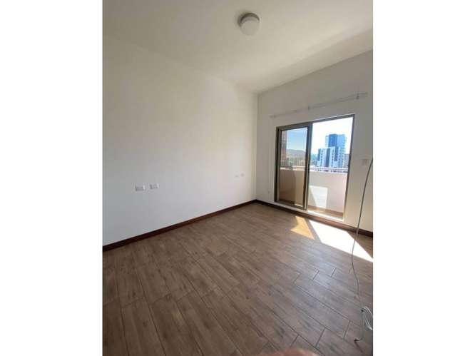 Apartamento en Renta Zona 10 - Imagen 3