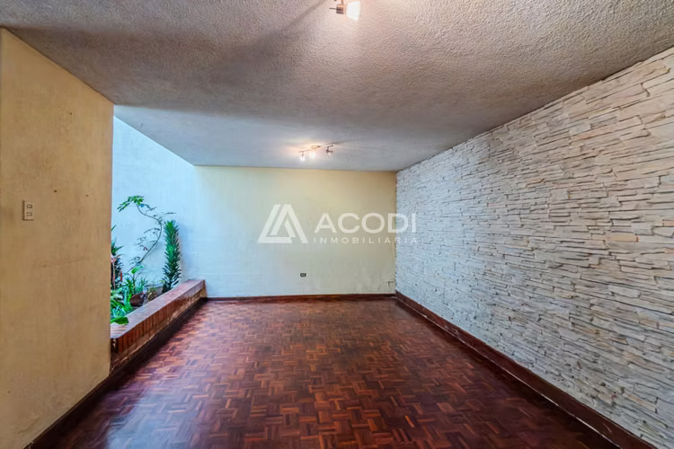 Casa en Zona 10 - Miniatura 5