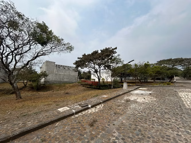 VENDO 2 LOTES JUNTOS COND. ENTRE VOLCANEZ, ALOTENANGO, SACATEPEQUEZ REF.6918