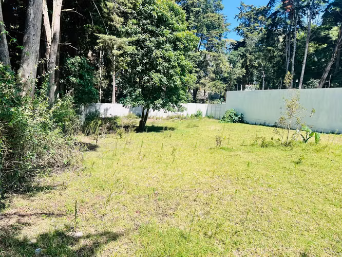 Terreno en venta de 880 m² (1,262.15 vrs²) - Q1,400,000 en Lotificación Santa Amelia, Santiago  Sacatepéquez 