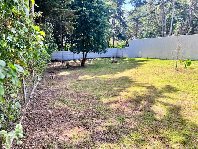 Terreno en venta de 880 m² (1,262.15 vrs²) - Q1,400,000 en Lotificación Santa Amelia, Santiago  Sacatepéquez 
