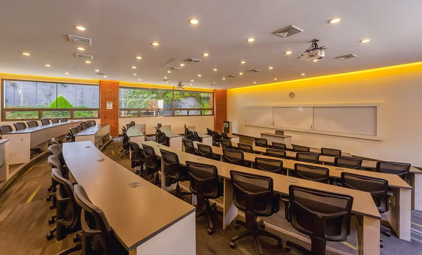 Propiedad comercial en Zona 15 - Miniatura 3