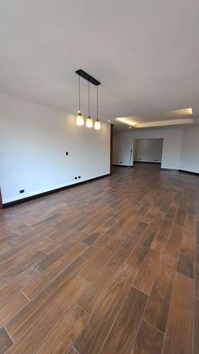 BEAUTIFUL APARTMENT FOR SALE IN OAKLAND AREA 10