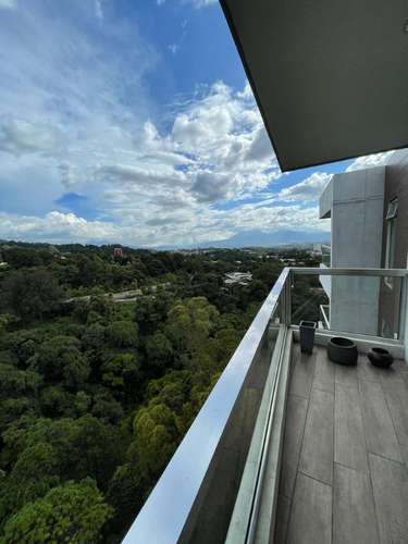 PENTHOUSE EN ALQUILER ZONA 15, VH 2, CON PANELES SOLARES ( J ) - Imagen 1