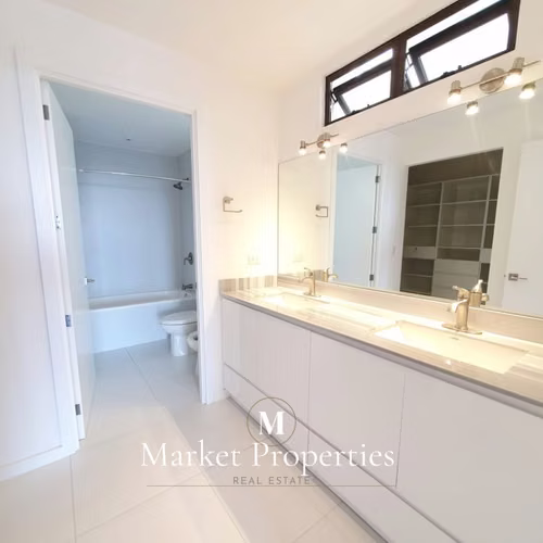 Apartamento en alquiler zona 10 de 3 habitaciones 242m2 - Imagen 11