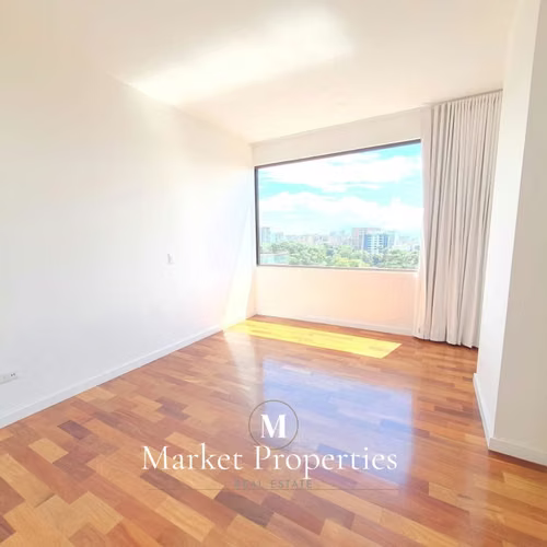 Apartamento en alquiler zona 10 de 3 habitaciones 242m2 - Imagen 8