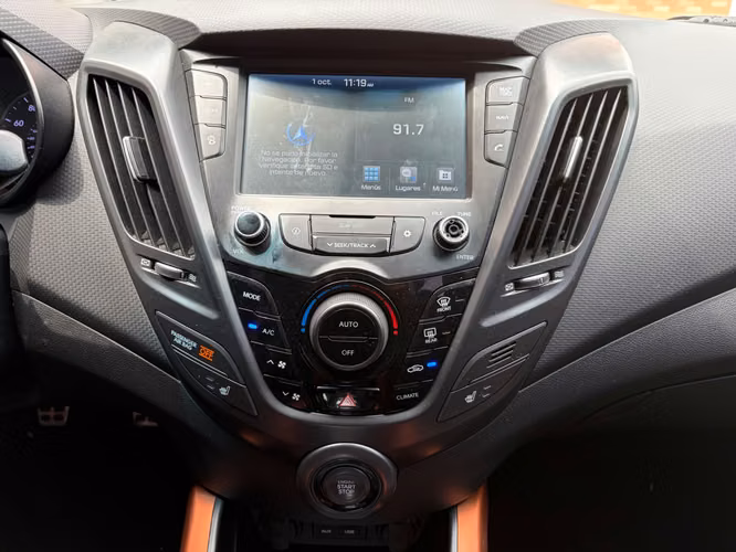 Hyundai Veloster Turbo Importado Modelo 2016 - Imagen 17