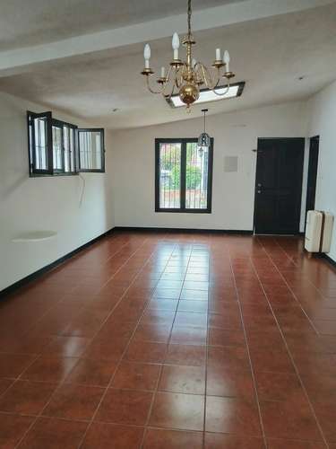 Venta de casa en Antigua San Pedro Las Huertas de 1 nivel - Imagen 2