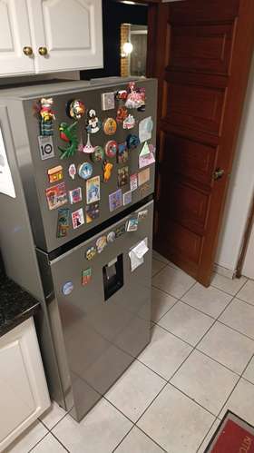 Refrigerador con congelador LG
