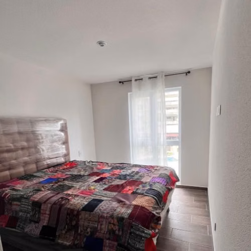 Apartamento Semi-Amueblado en Renta Parque Mateo Zona 7 - Imagen 11