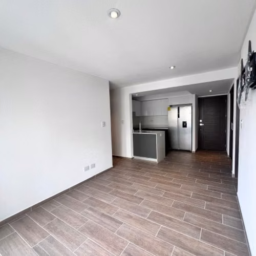 Apartamento Semi-Amueblado en Renta Parque Mateo Zona 7 - Imagen 2