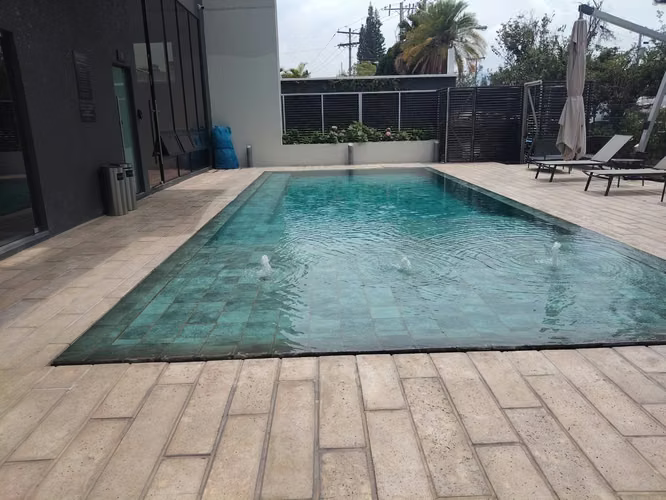 APARTAMENTO EN RENTA EN EDIFICIO 5TA AVENIDA ZONA 14 - Miniatura 9