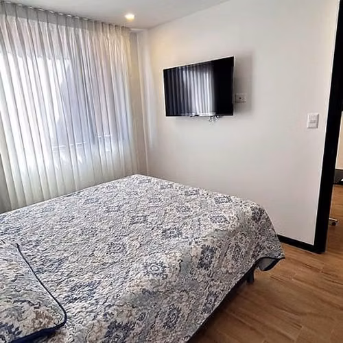 Apartamento amueblado en renta Zona 13, de 1 dormitorio Edificio Essenza  - Imagen 3