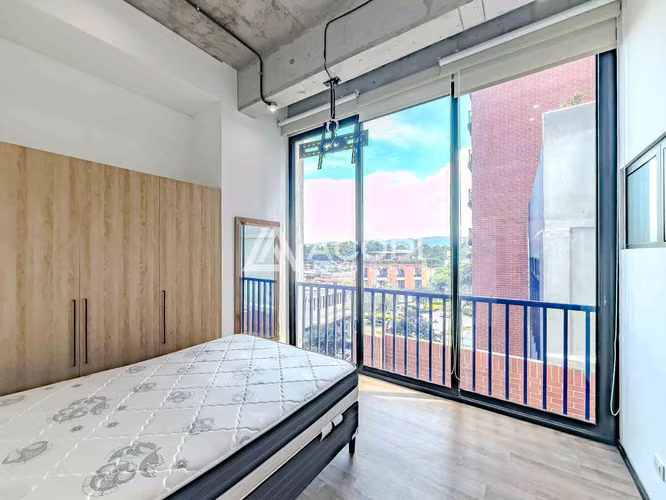 Apartamento semi amueblado en Zona 4 - Miniatura 5