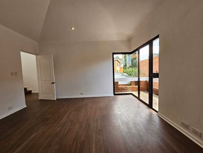 LINDA CASA REMODELADA EN RENTA EN ELGIN 2 | AMPLIA 3HAB CON BAÑO PROPIO + SALA FAMILIAR - Imagen 6