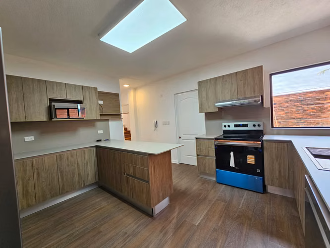 LINDA CASA REMODELADA EN RENTA EN ELGIN 2 | AMPLIA 3HAB CON BAÑO PROPIO + SALA FAMILIAR - Imagen 5