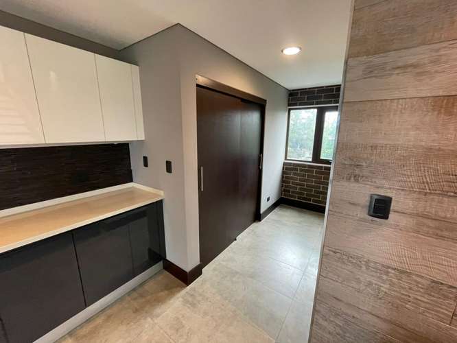 APARTAMENTO EN RENTA EN VIU CAYALA DE 2 NIVELES CON PRECIOSA VISTA - Imagen 7