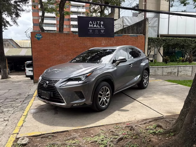 Lexus NX300 de agencia año 2020 