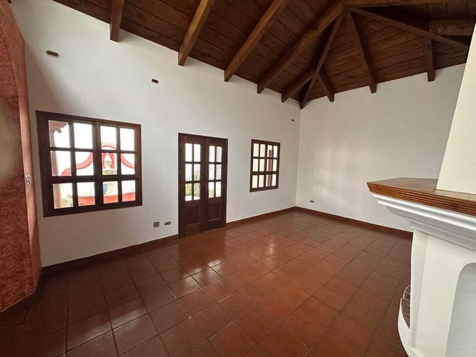 Renta de Casa en Antigua Guatemala a 600m de Iglesia El Calvario | Dentro de condominio en Antigua