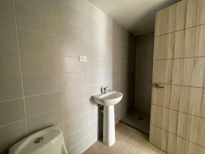 APARTAMENTO EN RENTA EN ZONA 12 EDIFICIO ARMONIA - Imagen 11
