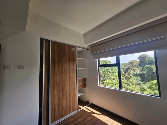 APARTAMENTO EN ALQUILER  CON BALCON - CASA ACUEDUCTO ZONA 10 - Miniatura 4