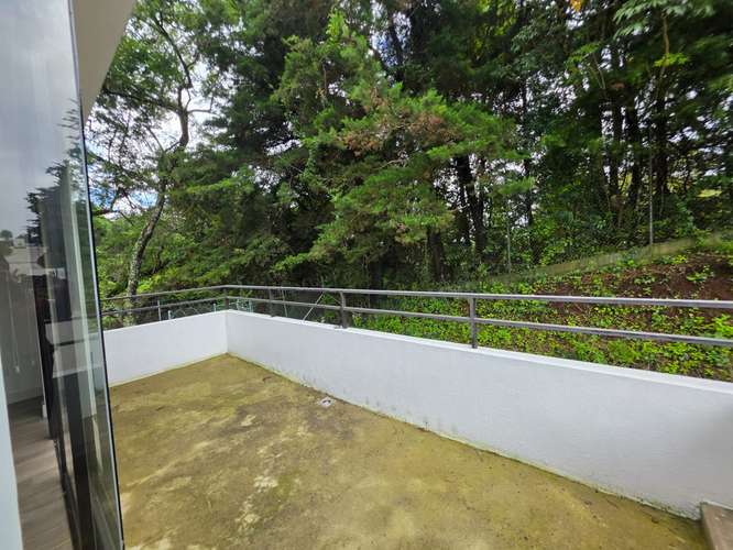 LINDA CASA EN VENTA EN PORTAL DEL BOSQUE IV,  CON BALCON - Imagen 2