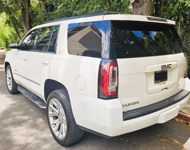 GMC YUKON SLT 2015 - Imagen 4