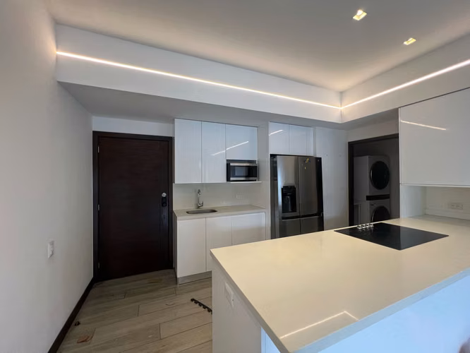 RENTA DE APARTAMENTO EN EDIFICIO NOVUS, ZONA 14 - Miniatura 2