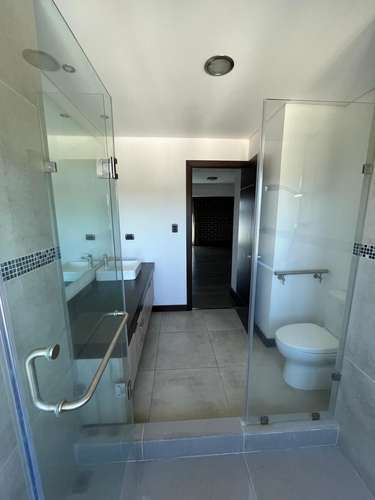 LOFT DE 2 NIVELES EN RENTA – VIU CAYALÁ, ZONA 16 | 2 HABITACIONES + SALA FAMILIAR, PRECIOSA VISTA A LA CIUDAD | PV - Imagen 6
