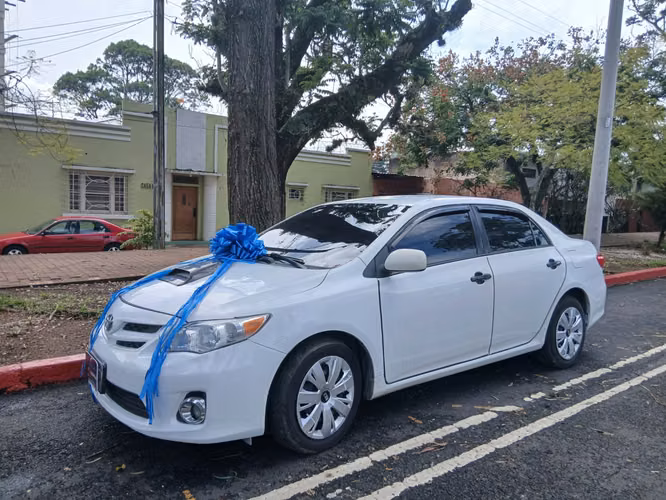 Toyota Corolla LE 2012 nunca chocado todas sus bolsas importado california