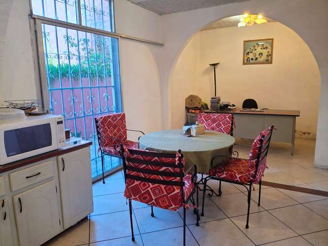 CASA EN VENTA EN LOMAS DEL PORTUGAL ZONA 1 DE MIXCO - Imagen 2