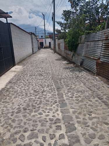 Land in San Bartolomé Becerra, Antigua Guatemala