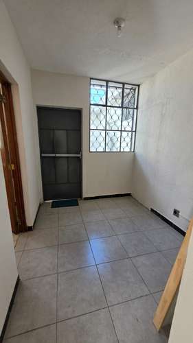 PROPIEDAD EN VENTA EN COLONIA EL MAESTRO ZONA 15 - Imagen 4