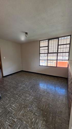 PROPIEDAD EN VENTA EN COLONIA EL MAESTRO ZONA 15 - Imagen 11