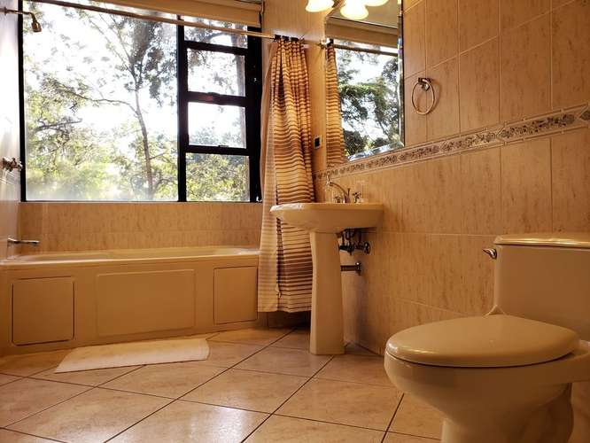 Apartamento amueblado en Zona 10 - Imagen 5
