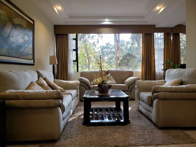 Apartamento amueblado en Zona 10 - Imagen 1