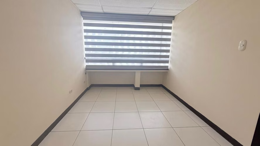 Oficina en Zona 10 - Miniatura 5